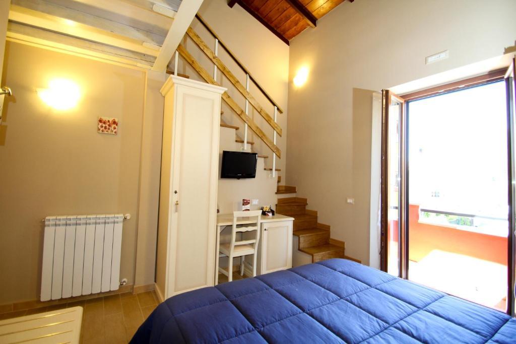 La Chioccia Hotel Валмонтоне Стая снимка